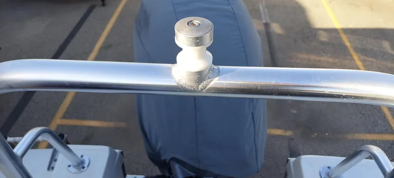 Brushed Anodized Aluminum Ski Tow