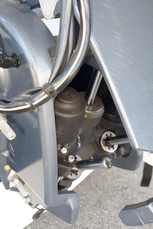 2019 Robalo R180 Center Console
