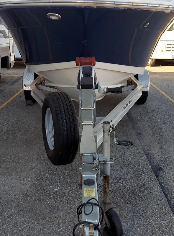 2019 Robalo R180 Center Console