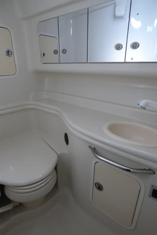 2006 Sea Ray Sundancer 320