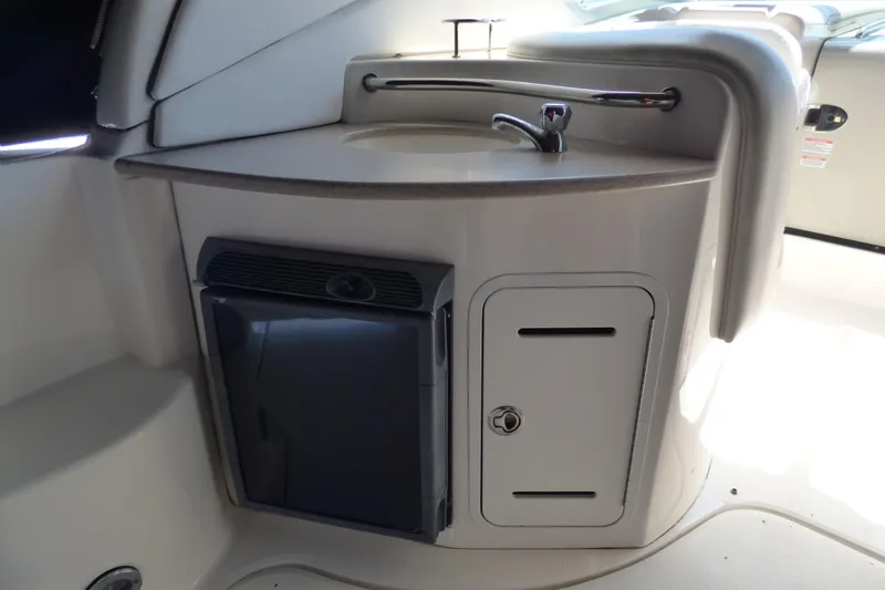 2006 Sea Ray Sundancer 320