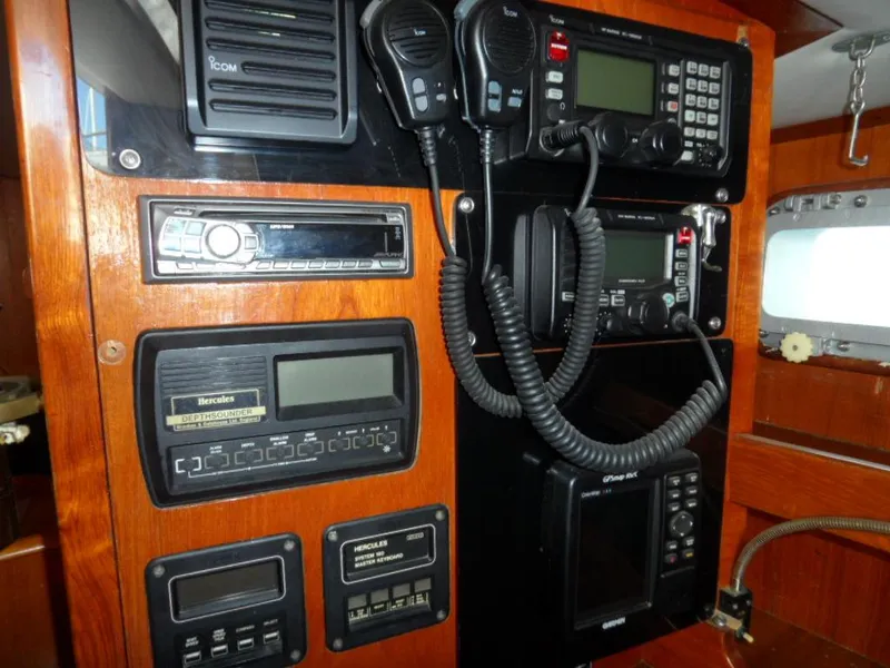 1982 Golden Wave 48 Sloop