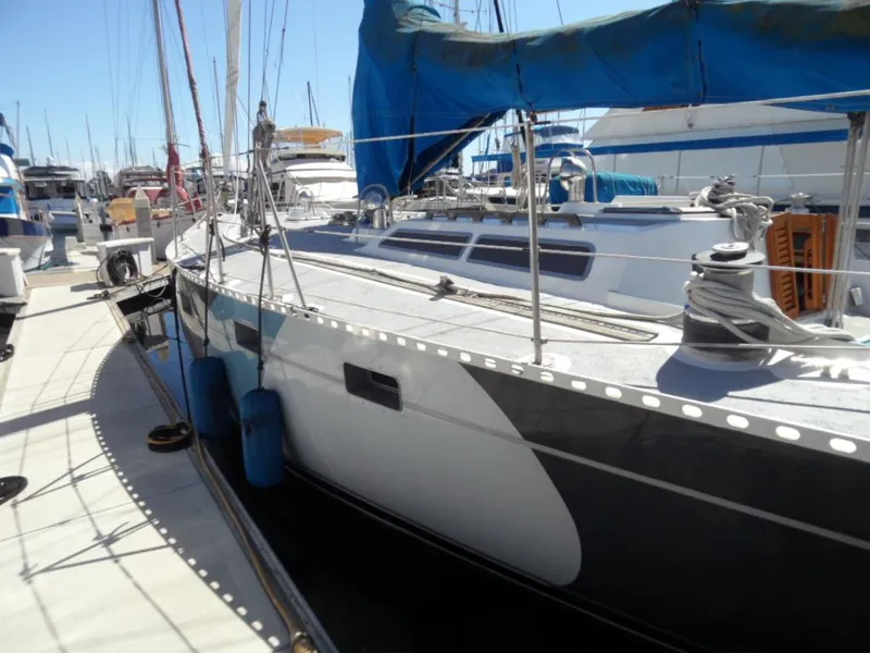 1982 Golden Wave 48 Sloop