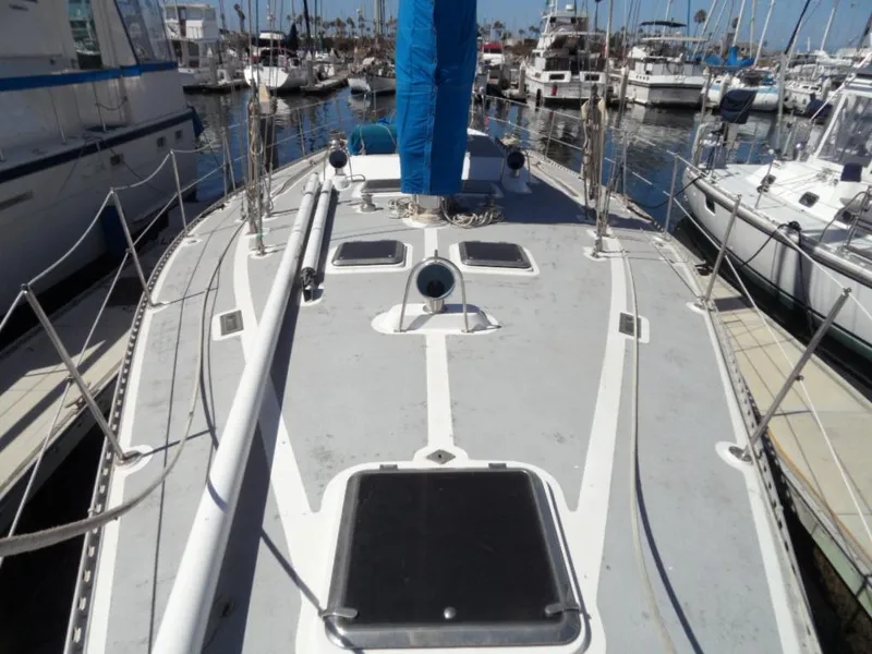 1982 Golden Wave 48 Sloop