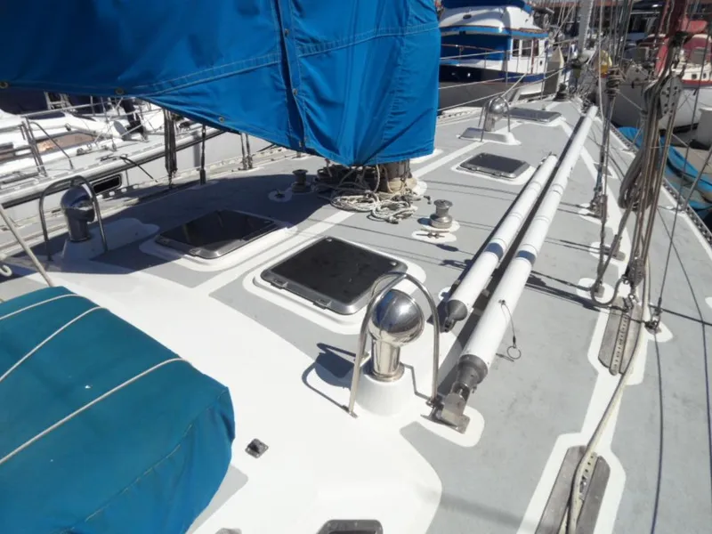 1982 Golden Wave 48 Sloop