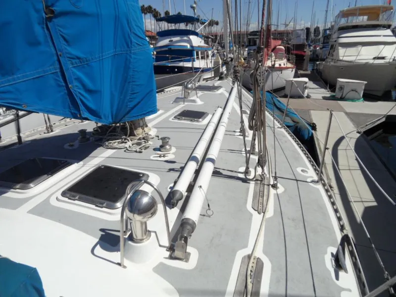 1982 Golden Wave 48 Sloop