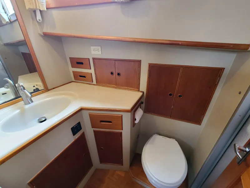 1988 Grand Banks 42 Motoryacht