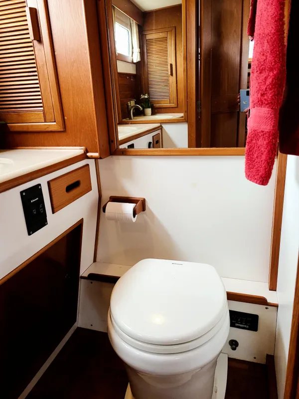 1988 Grand Banks 42 Motoryacht