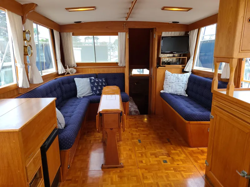 1988 Grand Banks 42 Motoryacht