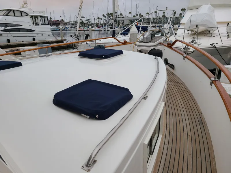 1988 Grand Banks 42 Motoryacht