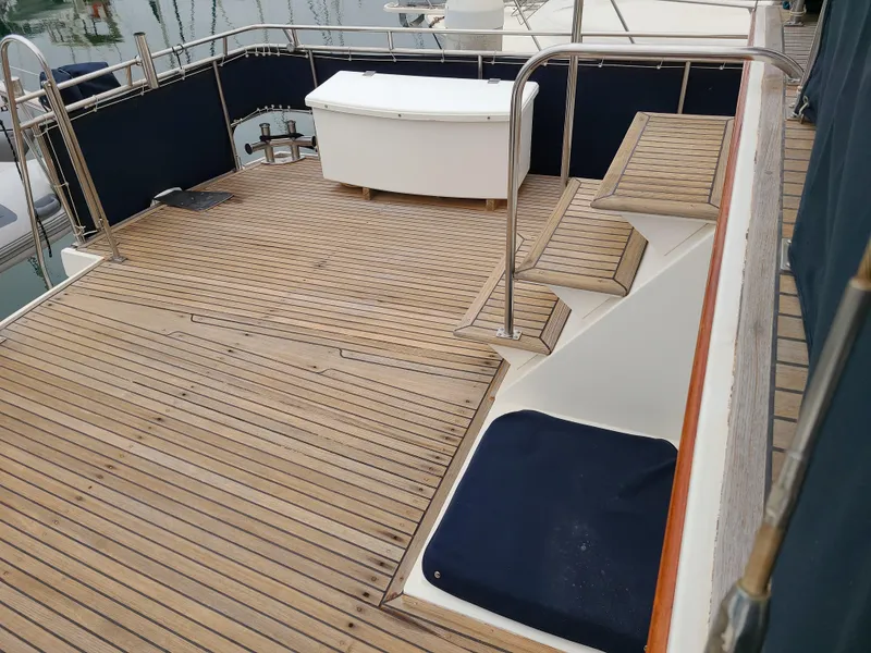 1988 Grand Banks 42 Motoryacht