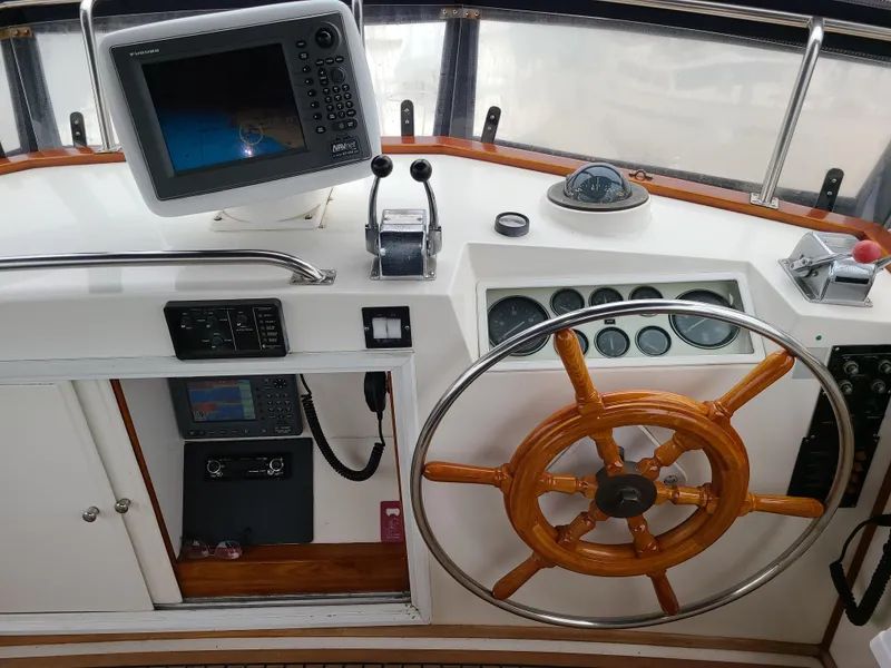 1988 Grand Banks 42 Motoryacht
