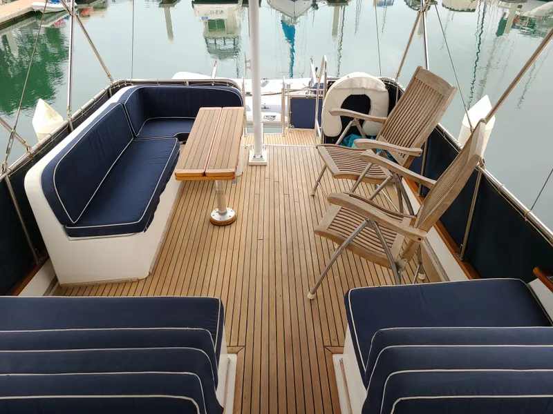 1988 Grand Banks 42 Motoryacht