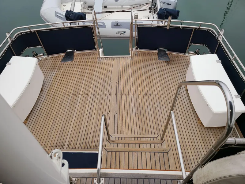 1988 Grand Banks 42 Motoryacht