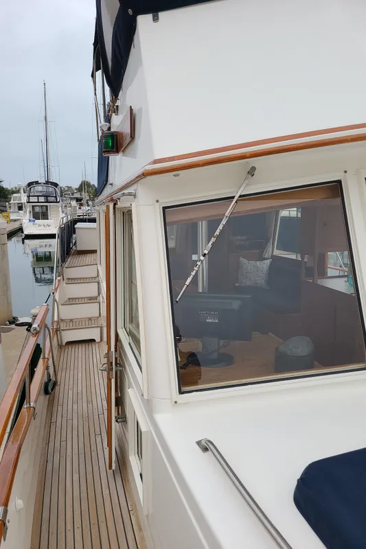 1988 Grand Banks 42 Motoryacht