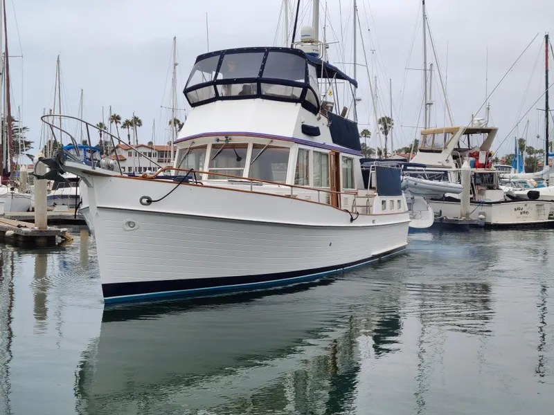 1988 Grand Banks 42 Motoryacht