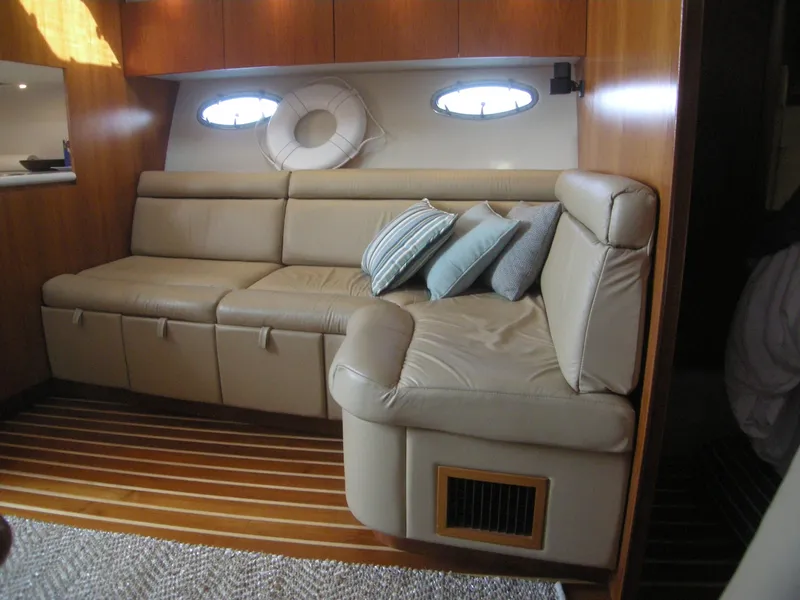 settee 2