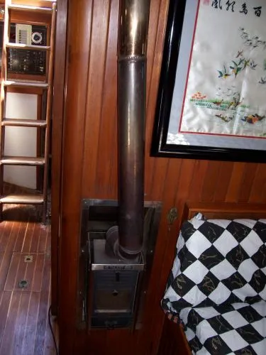 1982 Kadey-Krogen Flush Deck 38 Cutter