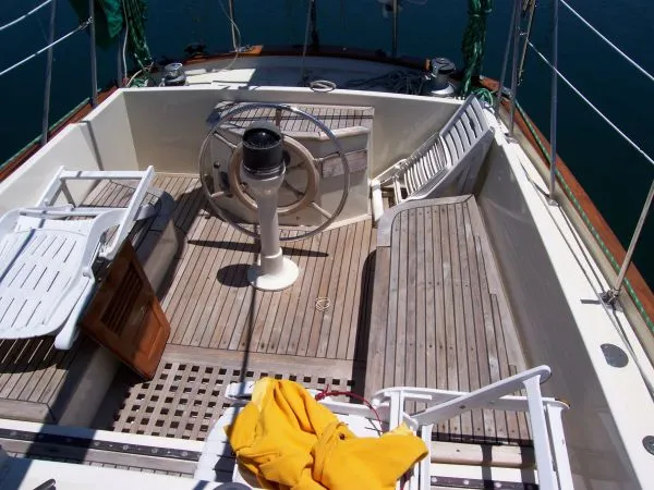 1982 Kadey-Krogen Flush Deck 38 Cutter
