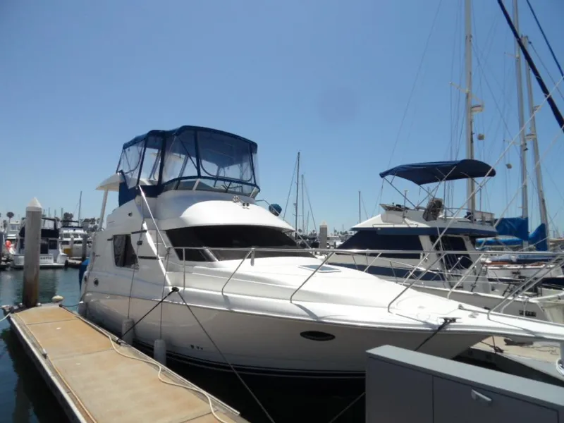 2001 Silverton 352 Motor Yacht