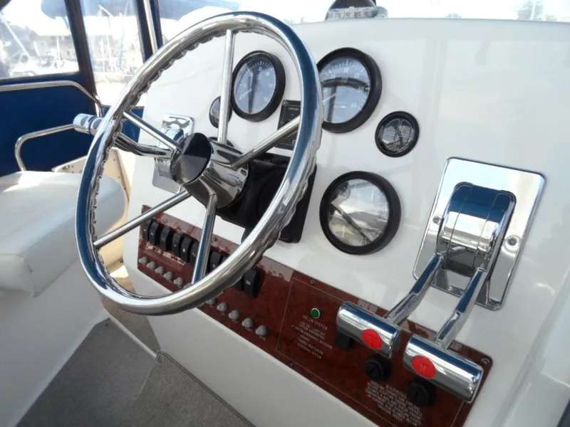 2001 Silverton 352 Motor Yacht