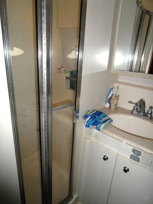 2001 Silverton 352 Motor Yacht