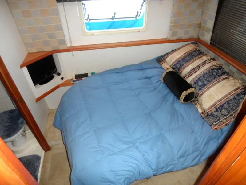 2001 Silverton 352 Motor Yacht