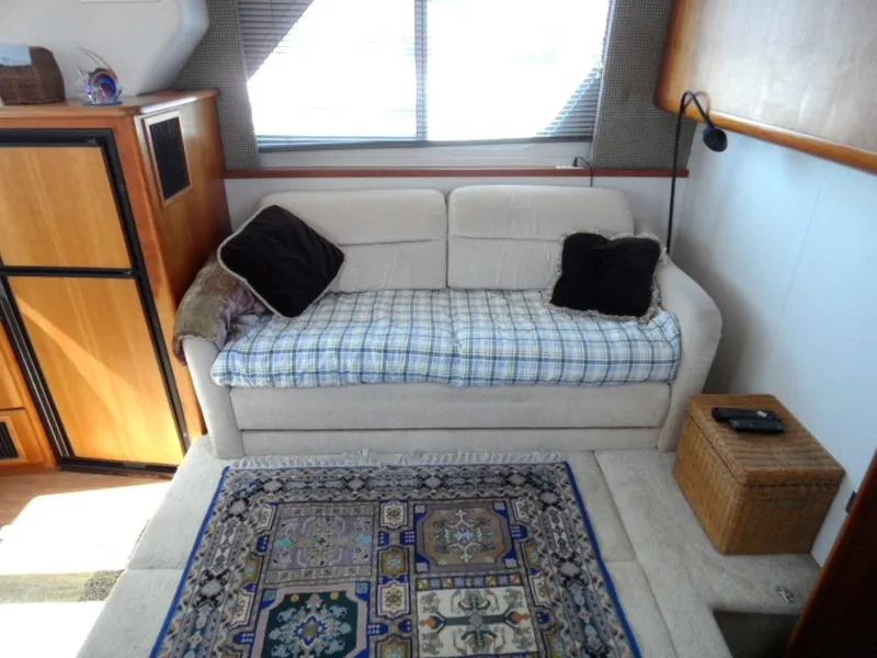 2001 Silverton 352 Motor Yacht