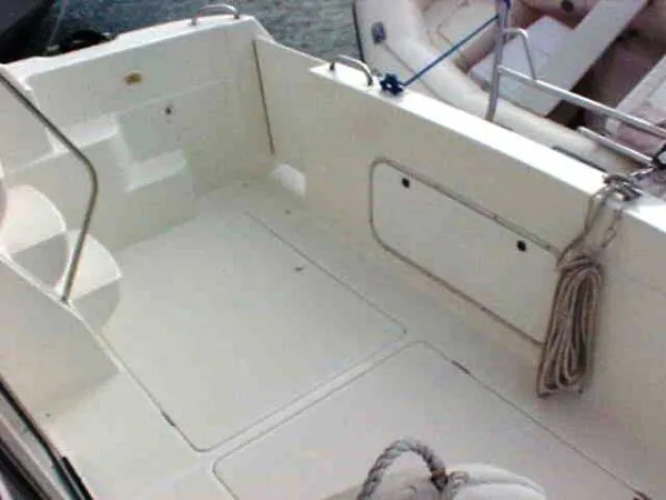 2000 Bayliner 3788 Command Bridge