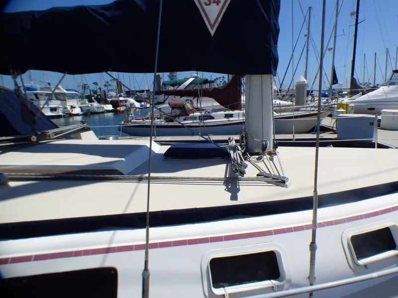 1986 Catalina 34
