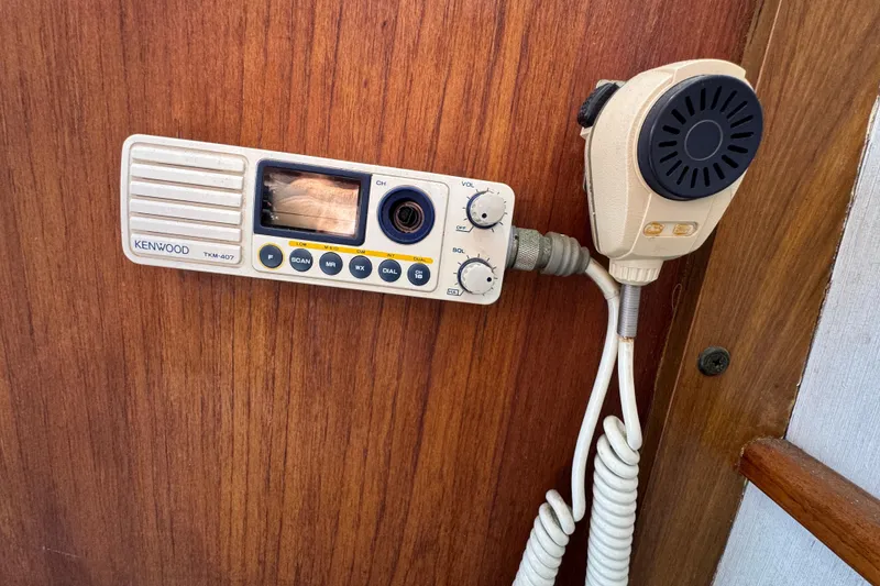 Kenwood TK-407 radio on 1977 Tollycraft 37 Convertible boat interior.