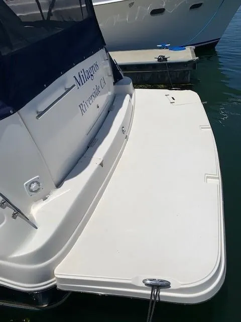 2006 Rinker 342 Express Cruiser