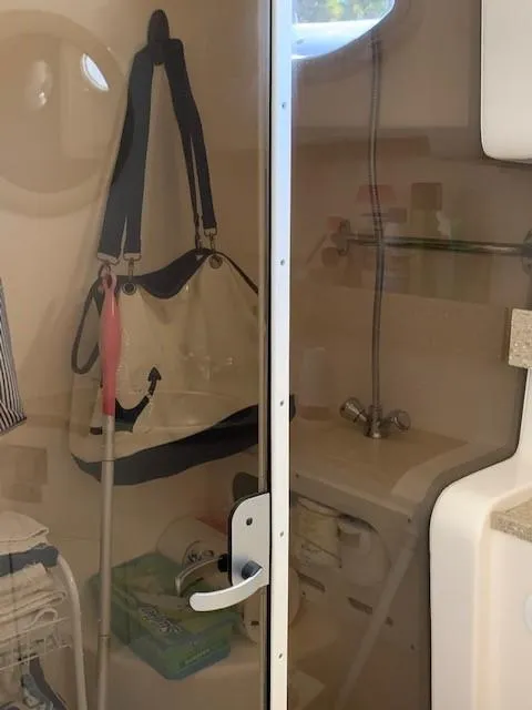 2006 Rinker 342 Express Cruiser