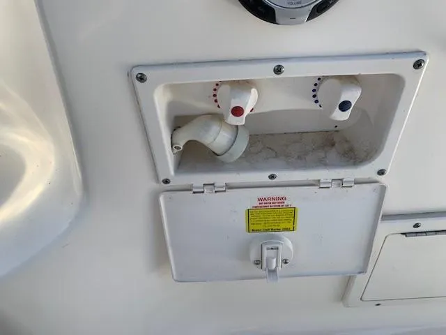 2006 Rinker 342 Express Cruiser