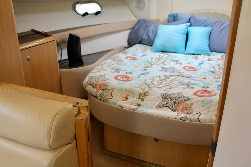 1998 Bayliner Avanti 3685 Sunbridge Express