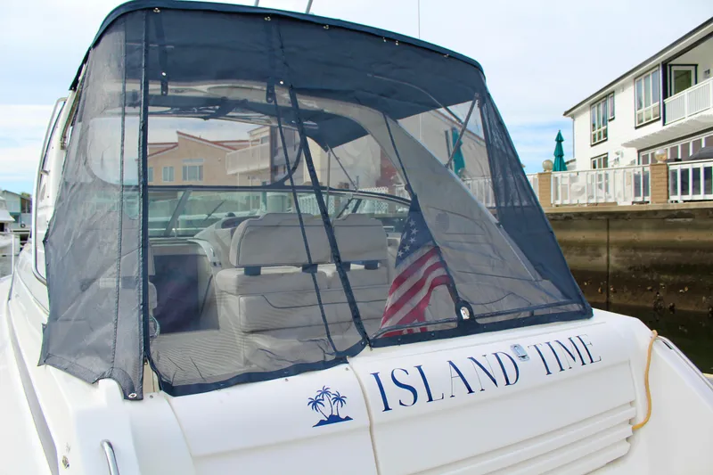 1998 Bayliner Avanti 3685 Sunbridge Express