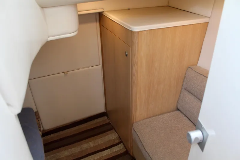 1998 Bayliner Avanti 3685 Sunbridge Express