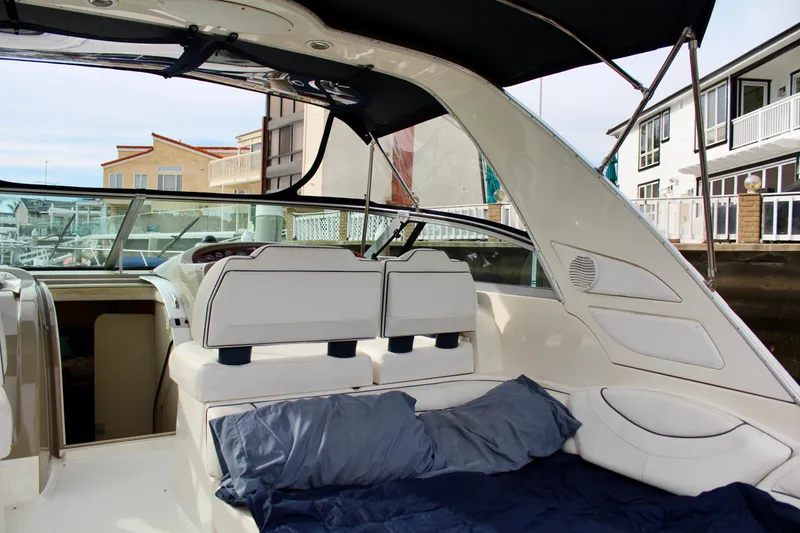 1998 Bayliner Avanti 3685 Sunbridge Express
