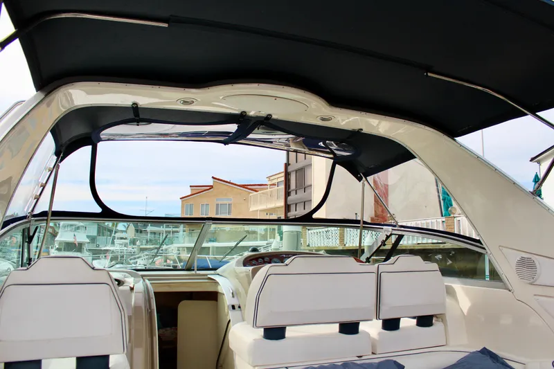 1998 Bayliner Avanti 3685 Sunbridge Express