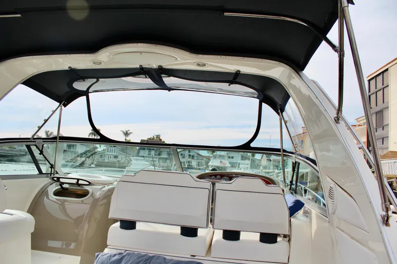 1998 Bayliner Avanti 3685 Sunbridge Express