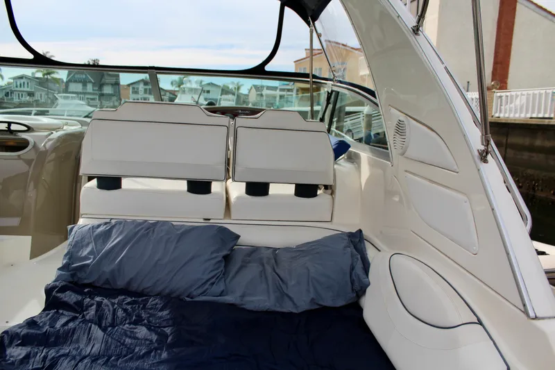 1998 Bayliner Avanti 3685 Sunbridge Express