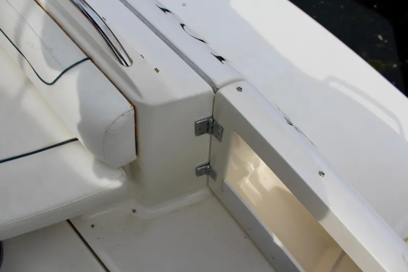 1998 Bayliner Avanti 3685 Sunbridge Express