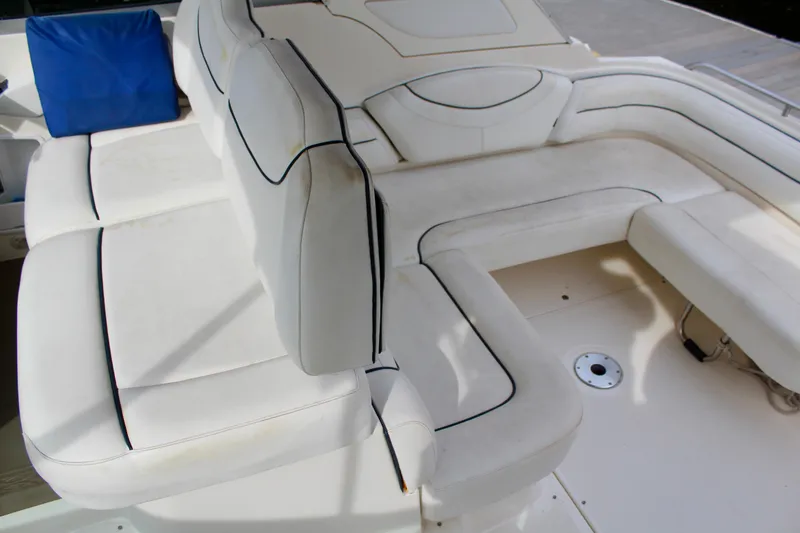 1998 Bayliner Avanti 3685 Sunbridge Express