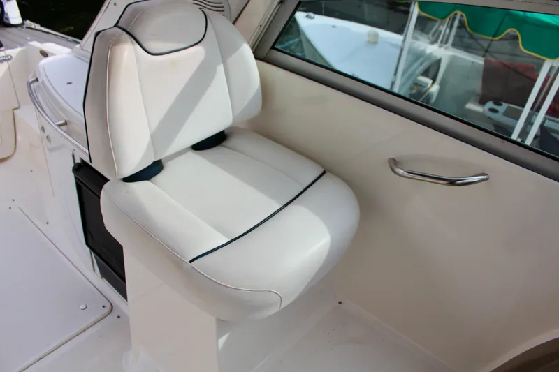 1998 Bayliner Avanti 3685 Sunbridge Express