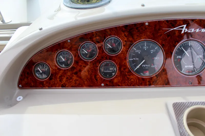 1998 Bayliner Avanti 3685 Sunbridge Express