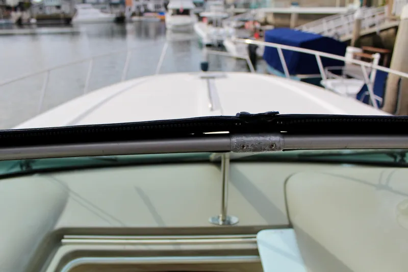 1998 Bayliner Avanti 3685 Sunbridge Express