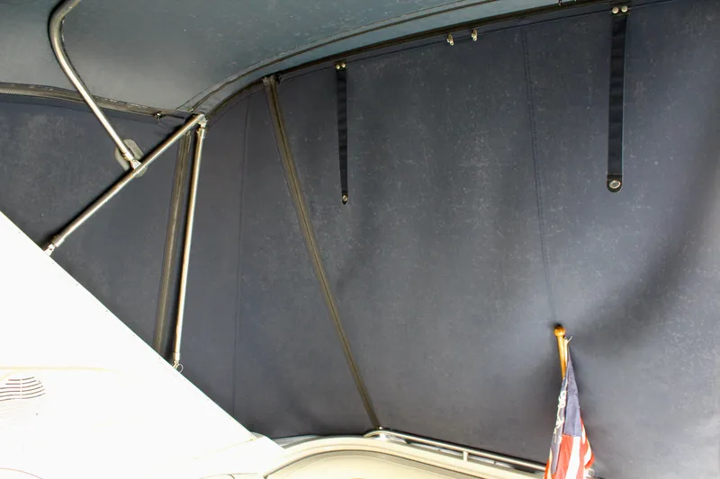 1998 Bayliner Avanti 3685 Sunbridge Express