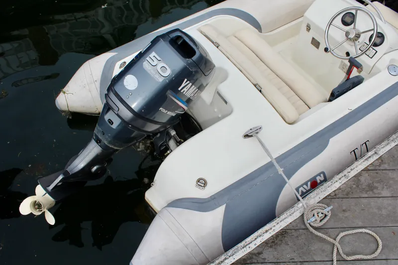 1998 Bayliner Avanti 3685 Sunbridge Express