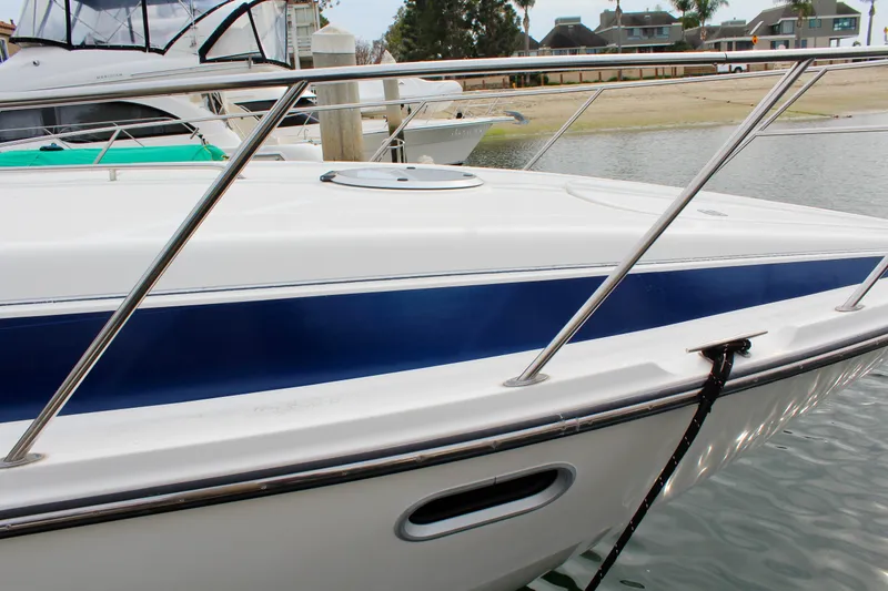1998 Bayliner Avanti 3685 Sunbridge Express