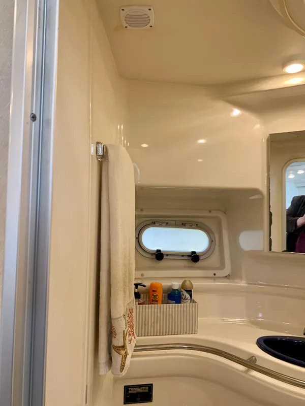 1998 Bayliner Avanti 3685 Sunbridge Express